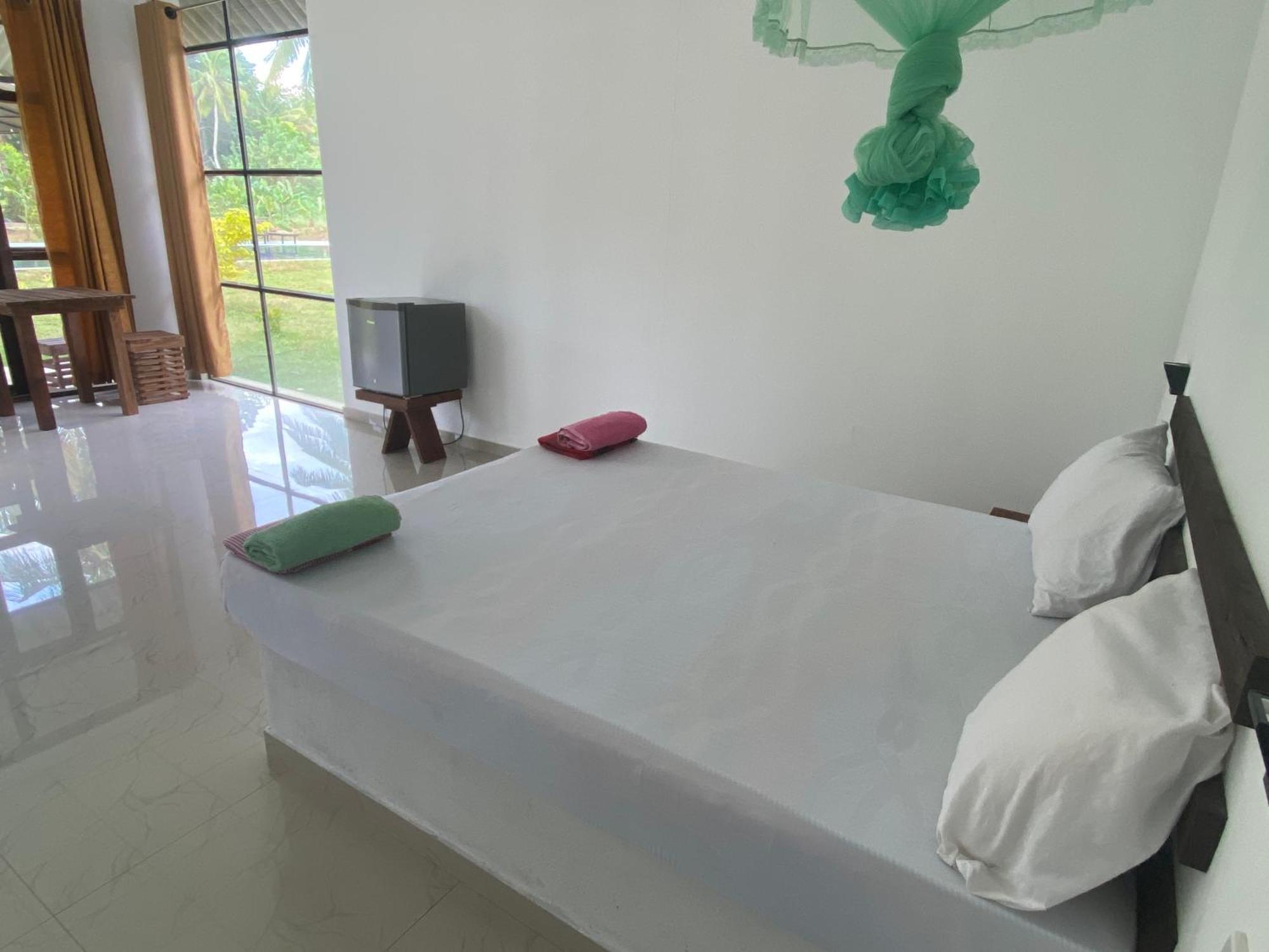 Paramount Safari Cottage Удавалаве Екстериор снимка