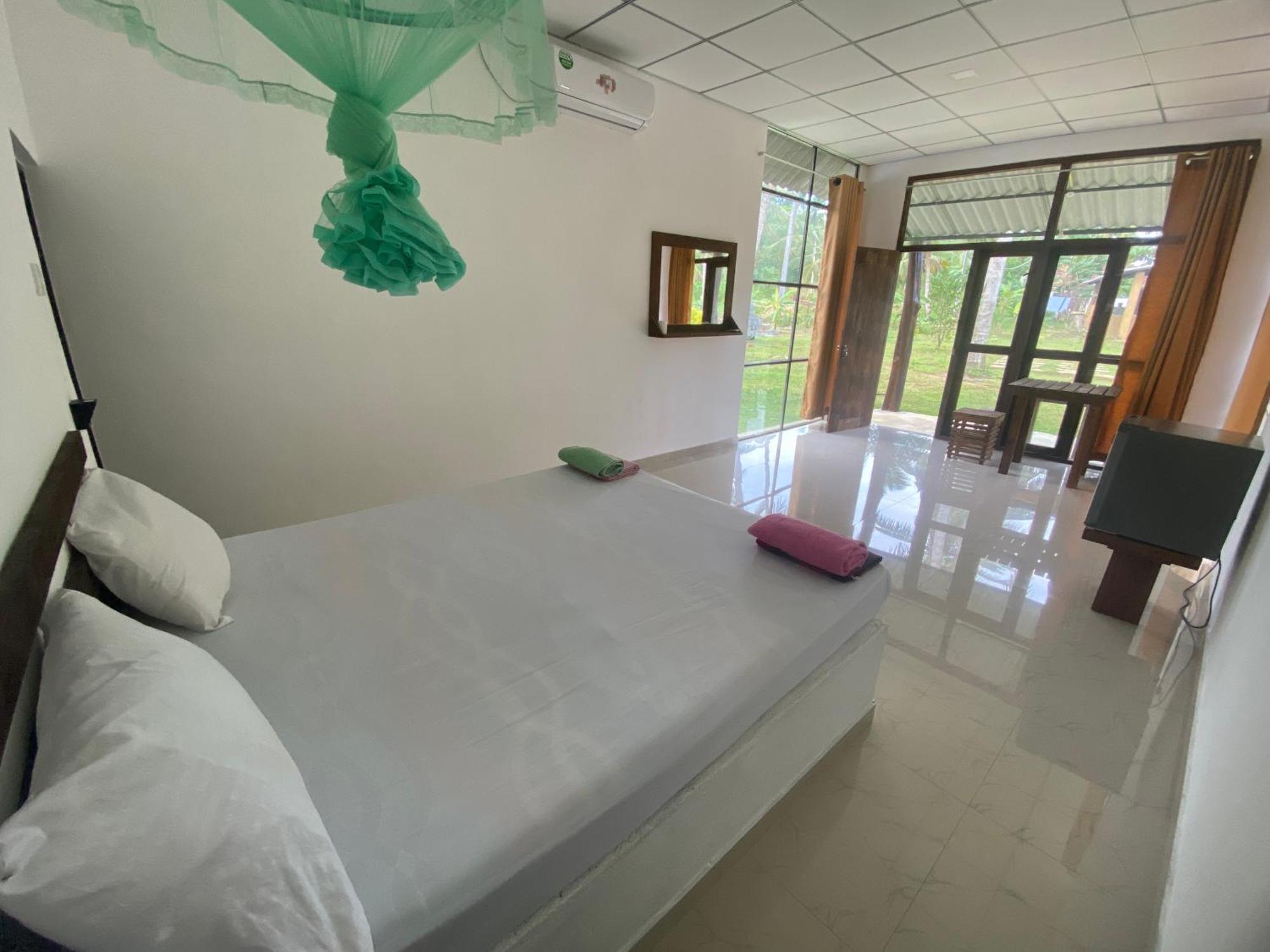 Paramount Safari Cottage Удавалаве Екстериор снимка