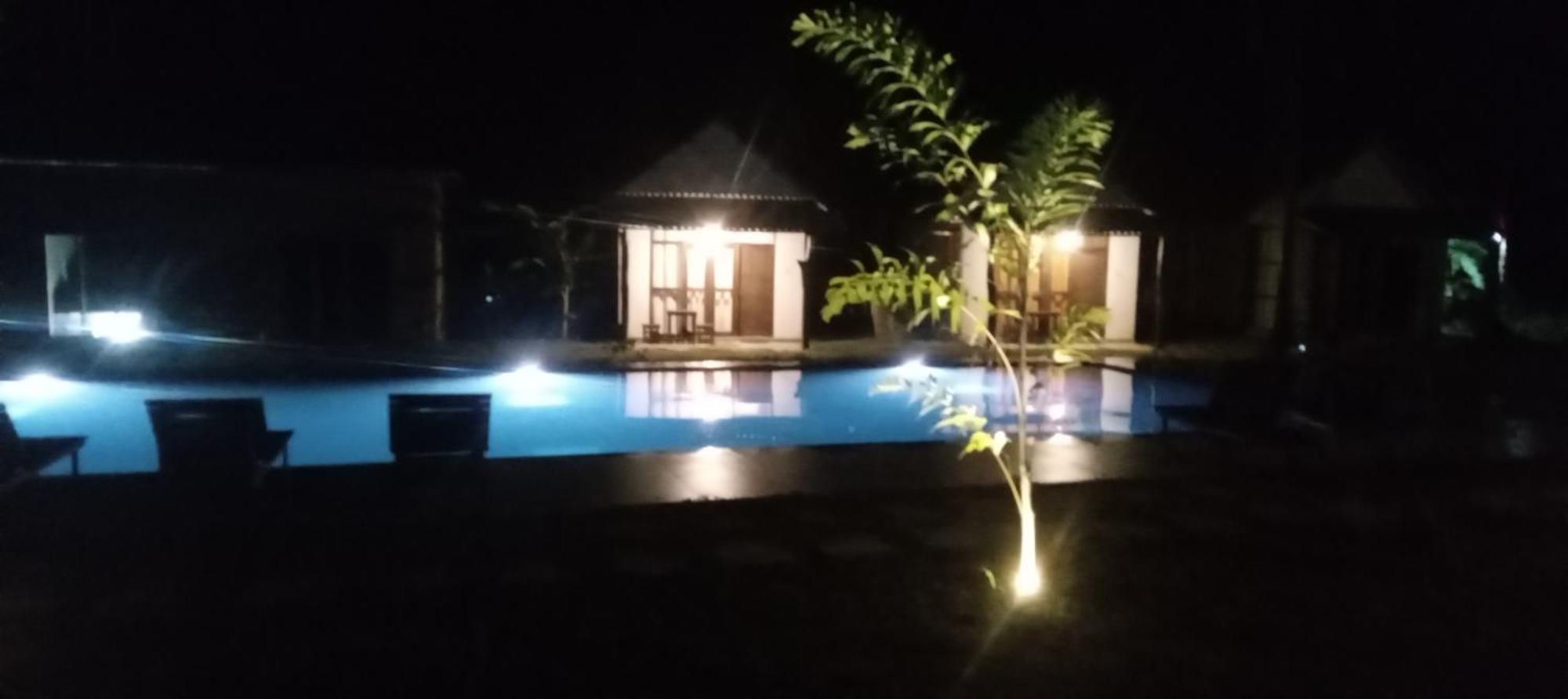 Paramount Safari Cottage Удавалаве Екстериор снимка
